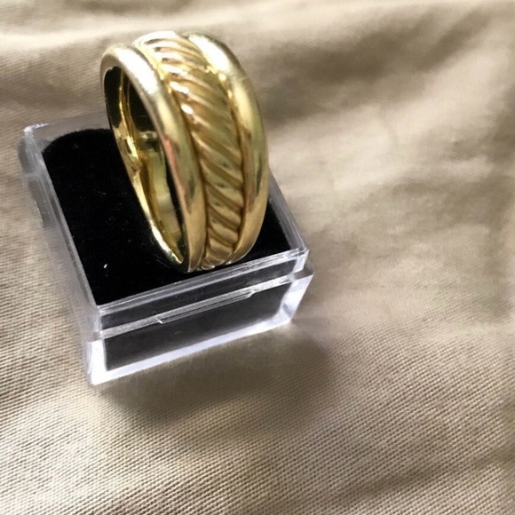 Authentic David Yurman solid Gold Ring (18K)(13.5grams) - Picture 5 of 9